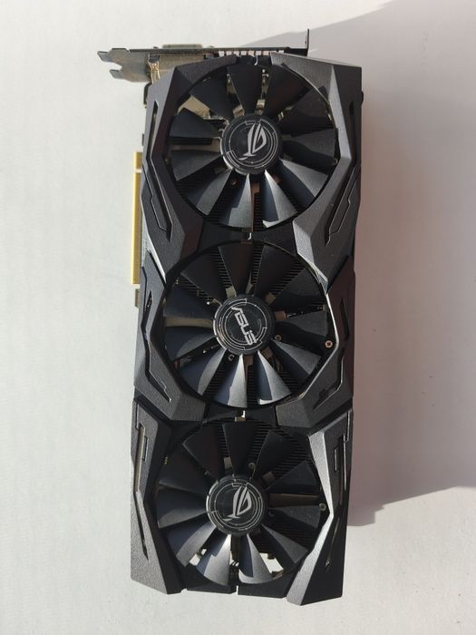 Gráfica ASUS ROG Strix RX VEGA 56 - 8Gb HBM2