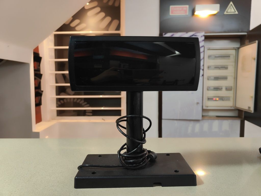 Caixa registadora com ecrã e impressora