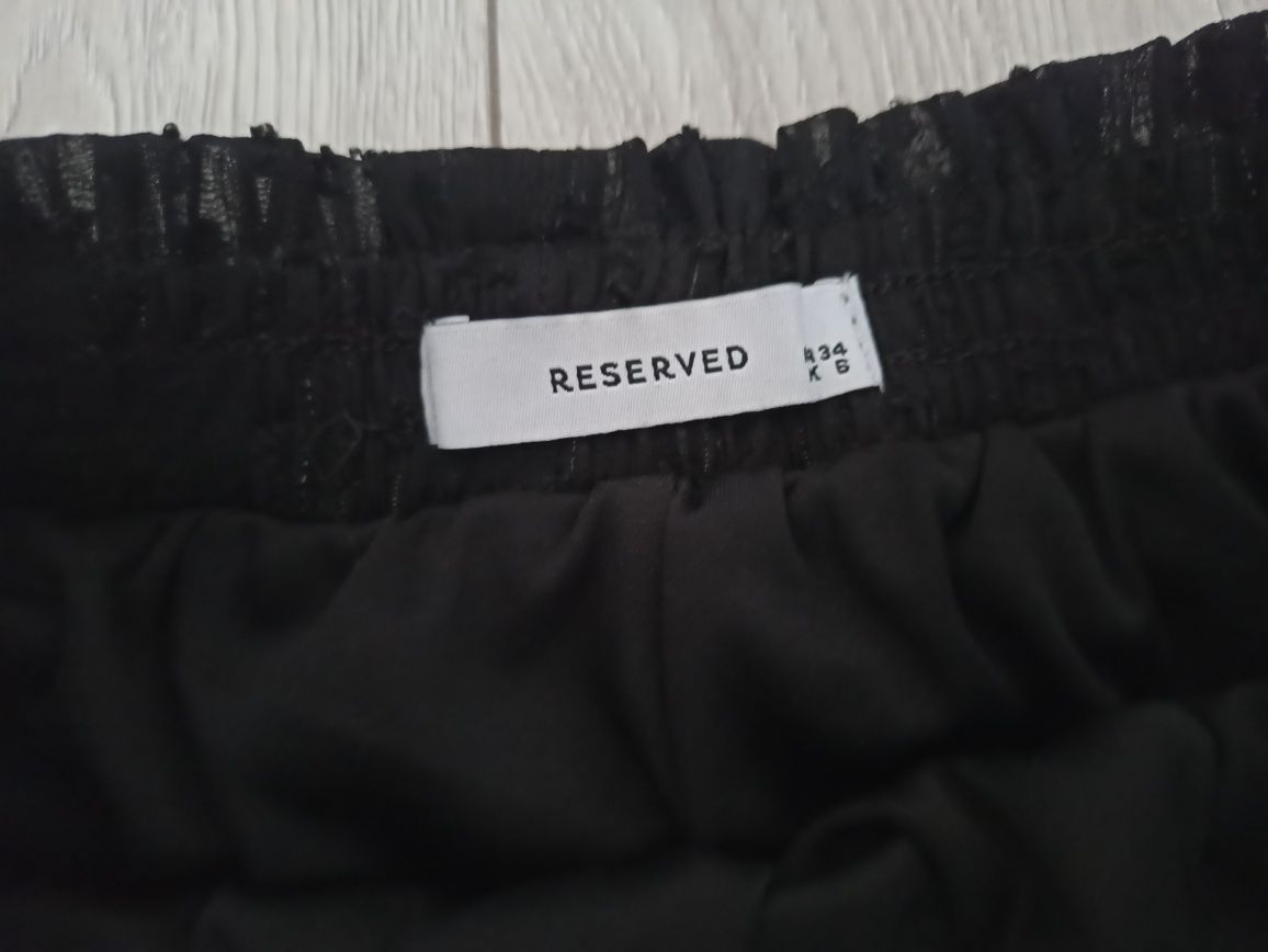 Czarna spódniczka z Reserved rozmiar XS nowa