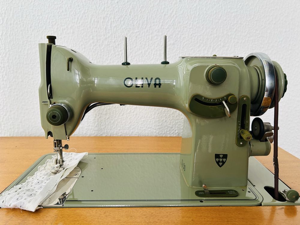 Maquina costura Oliva