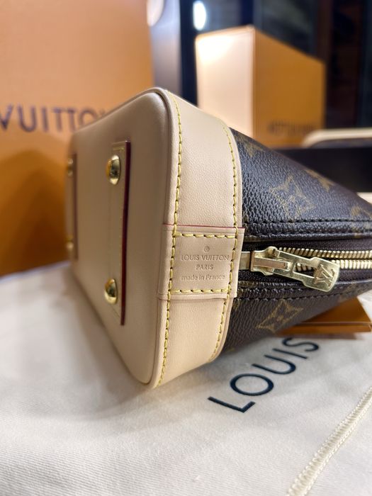 Сумочка Louis Vuitton Alma BB Оригінал