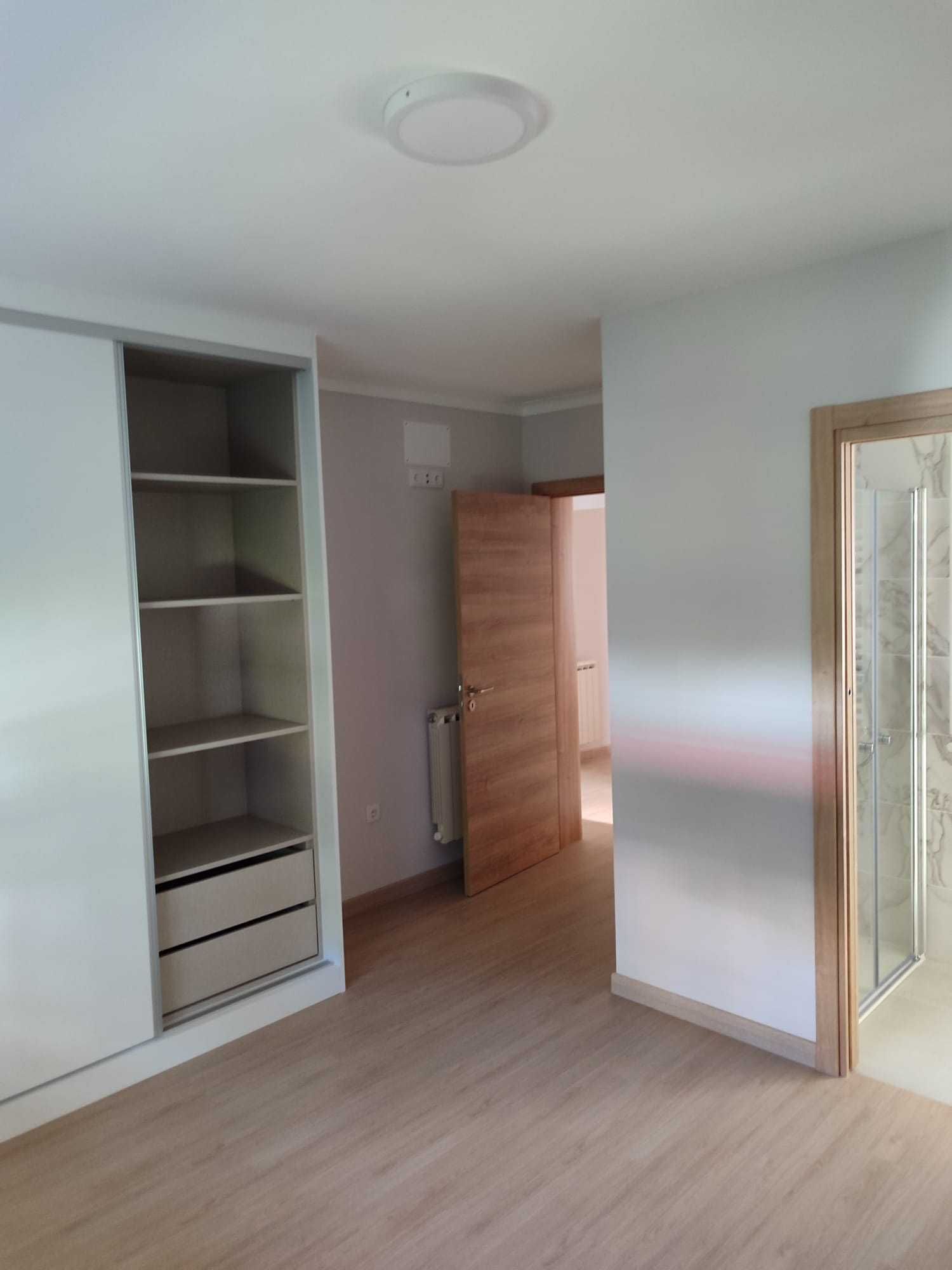Arrenda-se Apartamento renovado