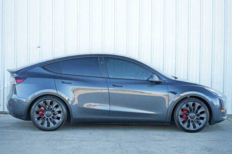 2023 Tesla Model Y Performance