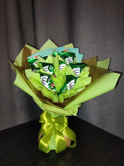 Букети із цукерок!Солодкі букети!Сладкие букеты!Солодкий подарунок!