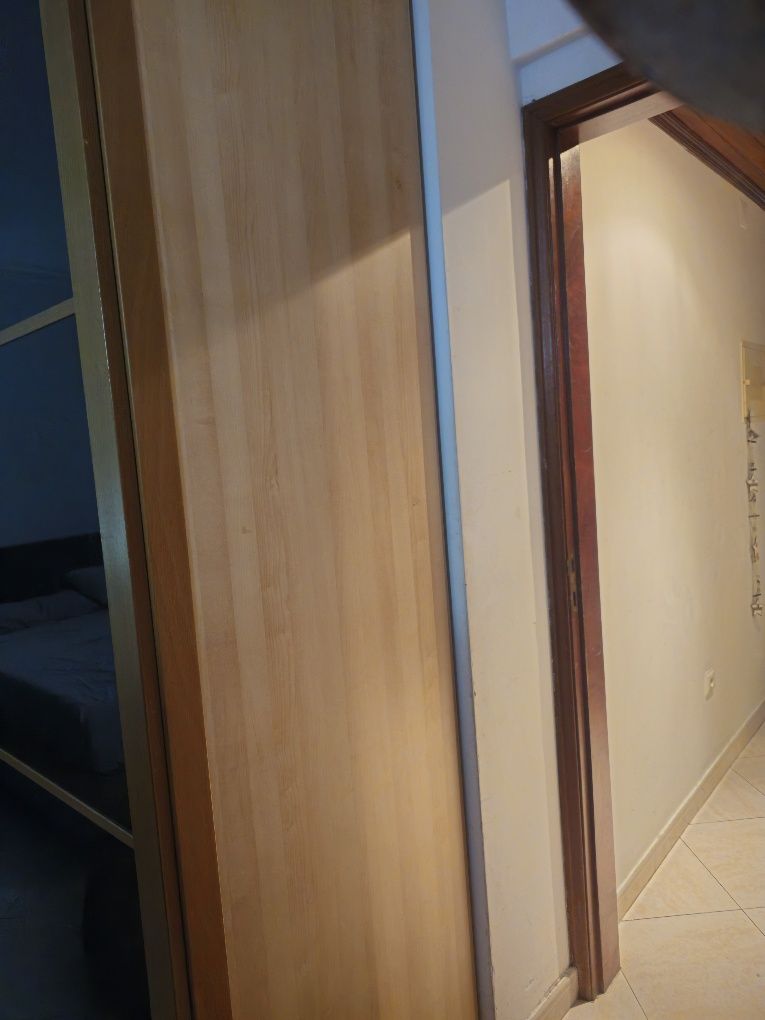 Roupeiro Grande com portas