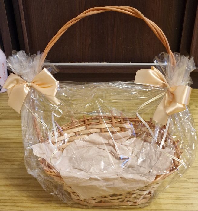 Kosz prezentowy na słodycze, kosmetyki