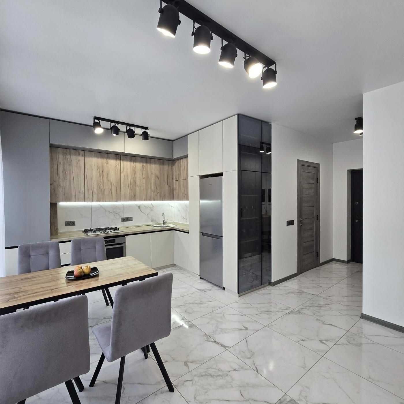 ID:12314
Продаж 1.5 кімнаної квартири в центрі