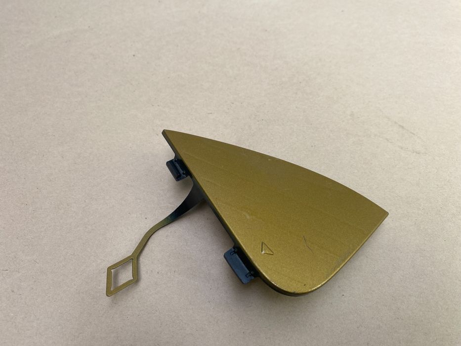 Zaślepka Haka Zderzaka Przód BMW X2 F39 M-PAKIET Ucha Holowniczego