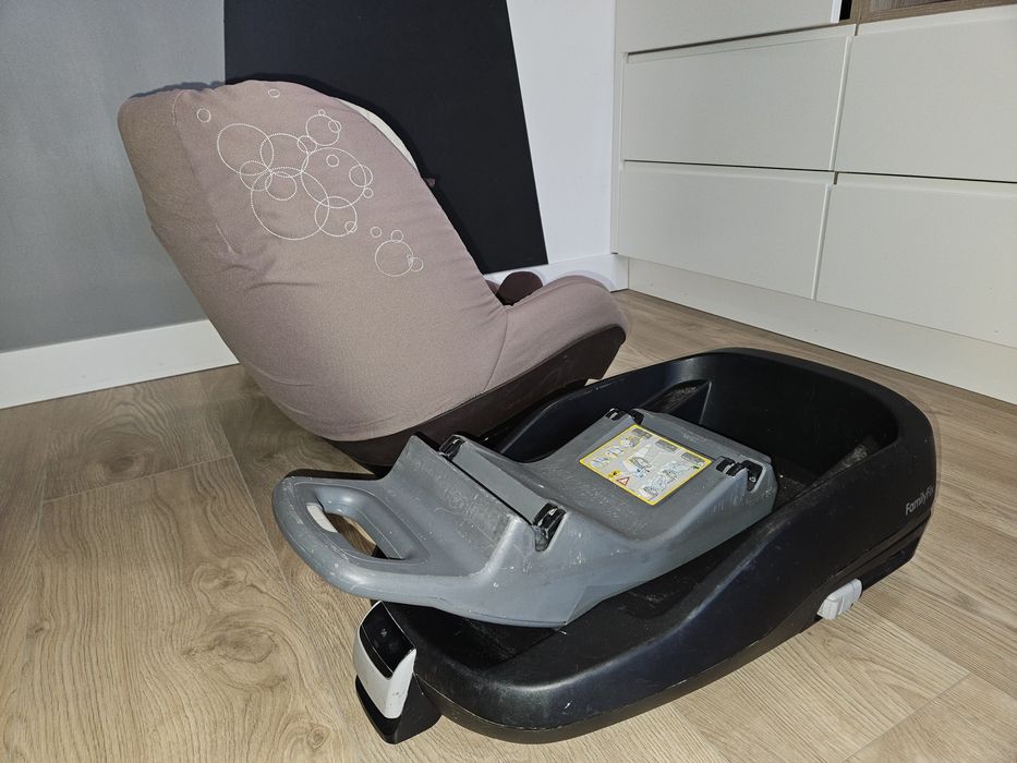 Fotelik Maxi Cosi Pearl z bazą FamilyFix 9-18kg