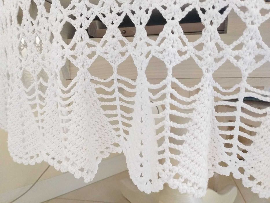 Скатерть вязанная ручная работа, 155 см. Скатертина в'язана кругла.