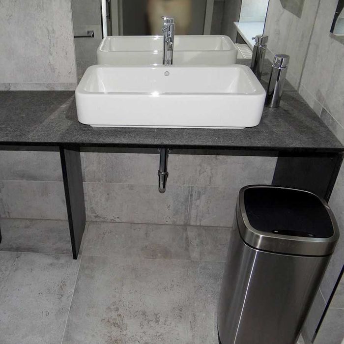 Płytki,Parapety i Stopnie Granit G684 Black Pearl Płomieniowany