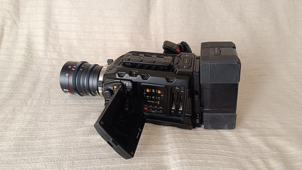 Blackmagic URSA Mini Pro 12K COMPLETA