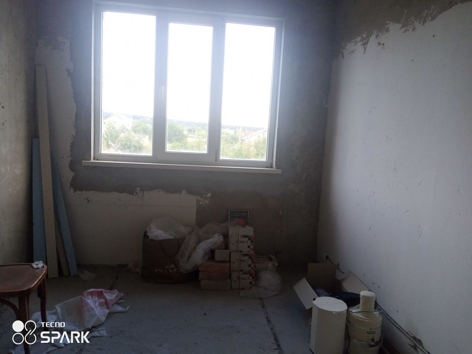 Продаю коттедж современной постройки гМерефа тихий центр р-н ЦРБ