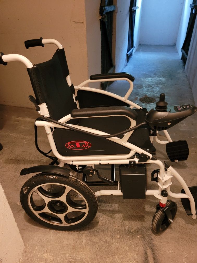 Wózek  elektryczny . Inwalidzki.