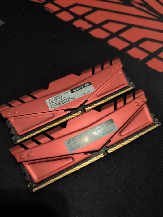 RAM Team Group 2x8GB DDR4 3200MHz Vulcan Z Red CL16