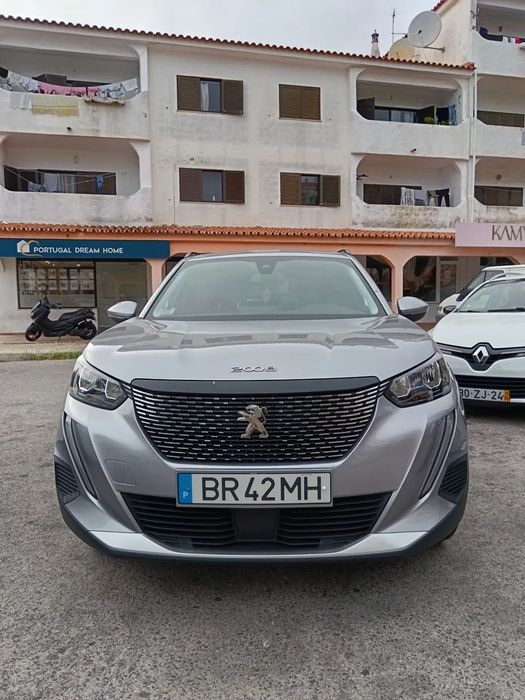 Peugeot 2008 PureTech 130 EAT8 Allure