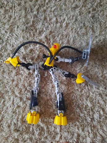 LEGO bionicle roboty