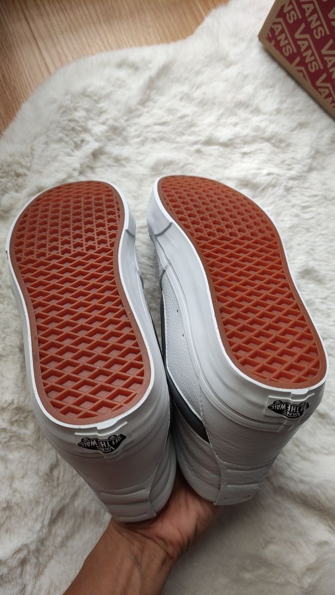 Buty vans białe sk8 -hi xi rozmiar 42, 27 cm