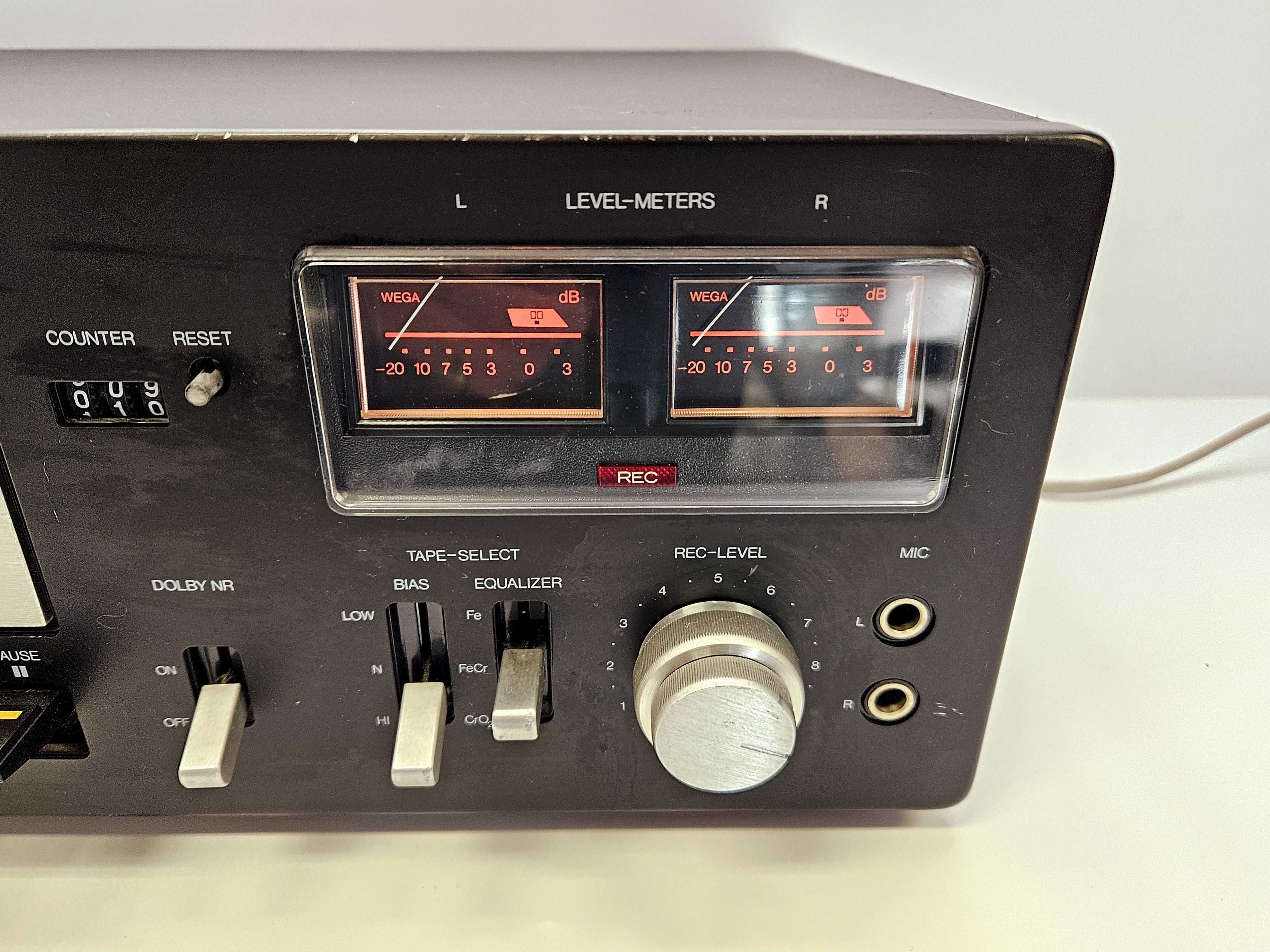 Magnetofon kasetowy wega c3940  west-germany