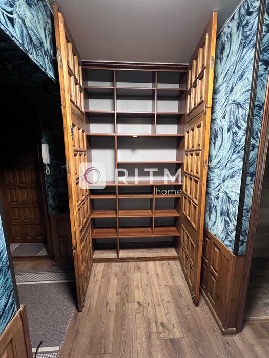 Оренда 2-к. квартира з новими меблями, вул. Конякіна