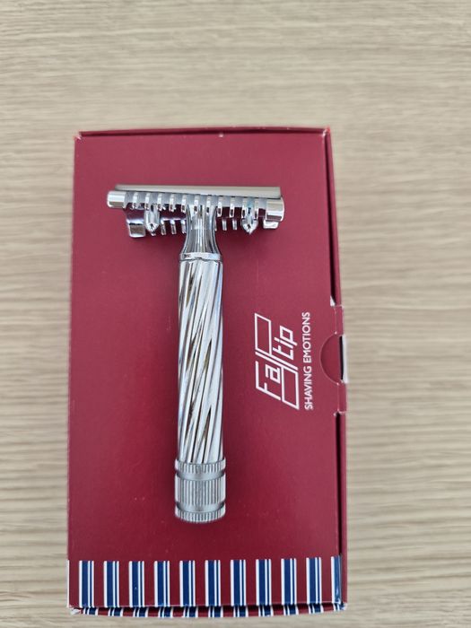 Станок для гоління бритва Fatip grande chrome slant open comb