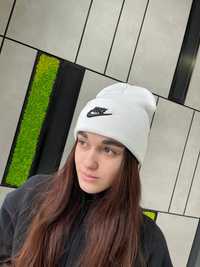 Шапки Nike u nk peak beanie tc fut l