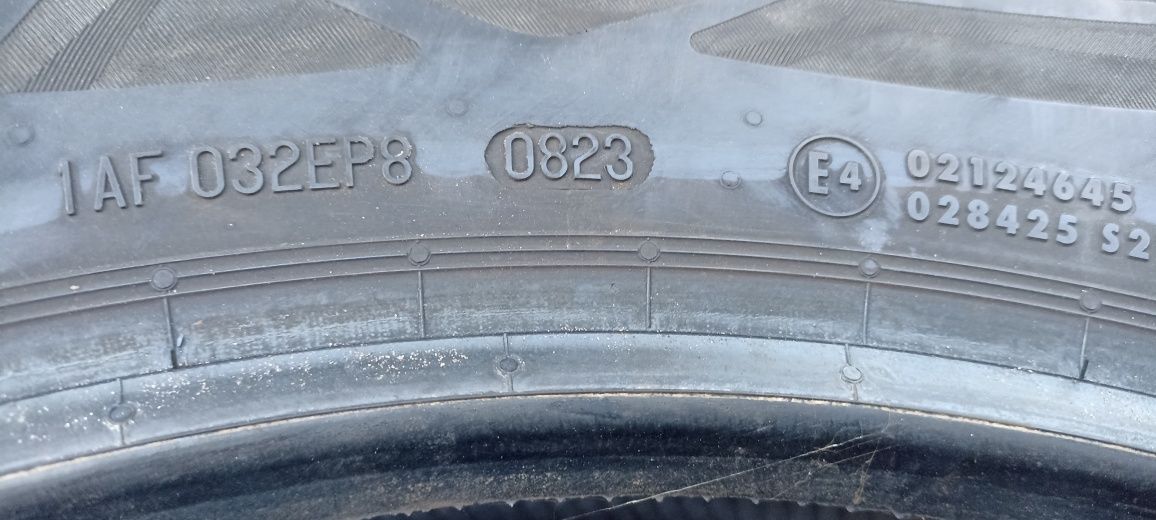 Opony letnie 225 60.18 104 V Continental