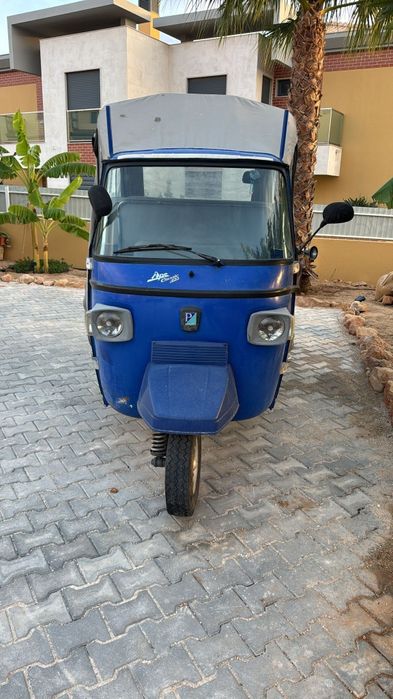 TukTuk Piaggio Gasóleo - 6 passageiros