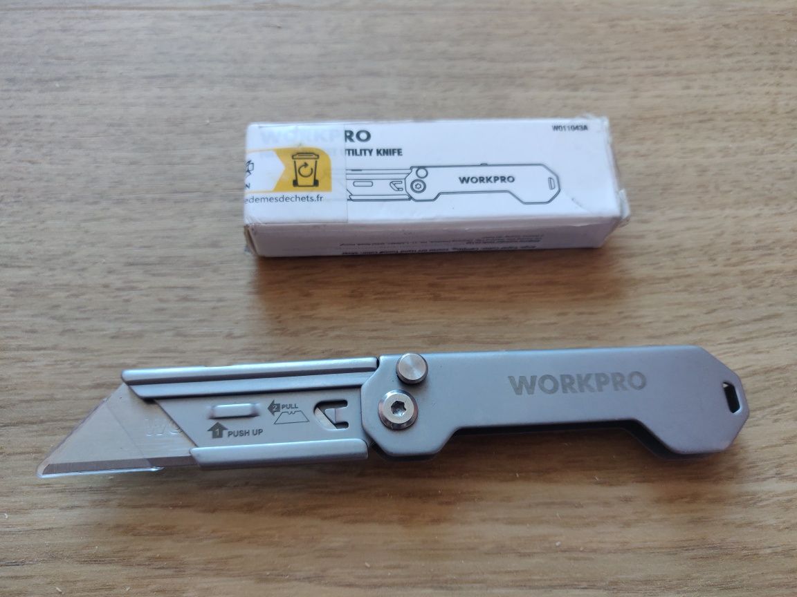 Ніж складний монтажний WORKPRO з кнопкой універсальний