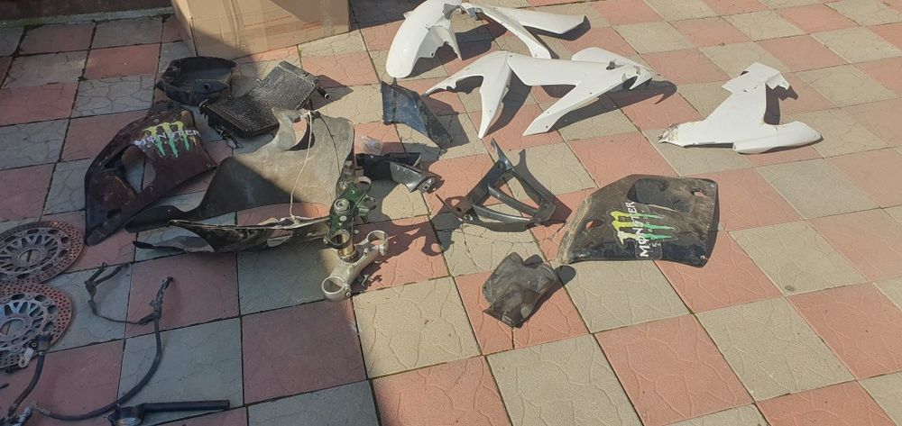 Залишки yamaha,r1-r6