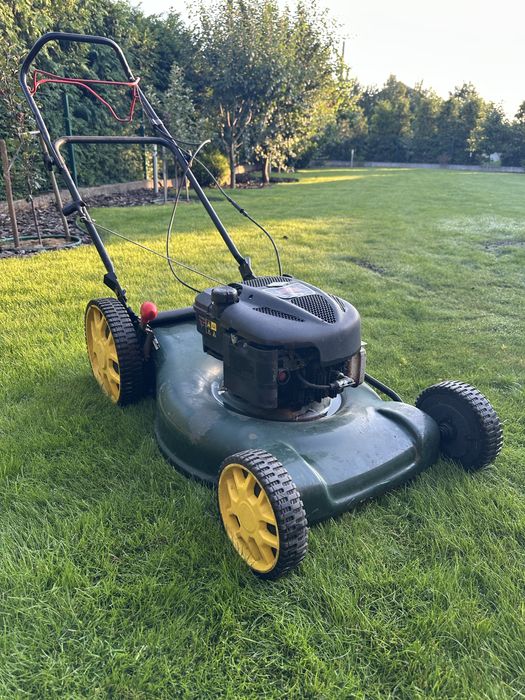 Самохідна газонокосарка Briggs & Stratton