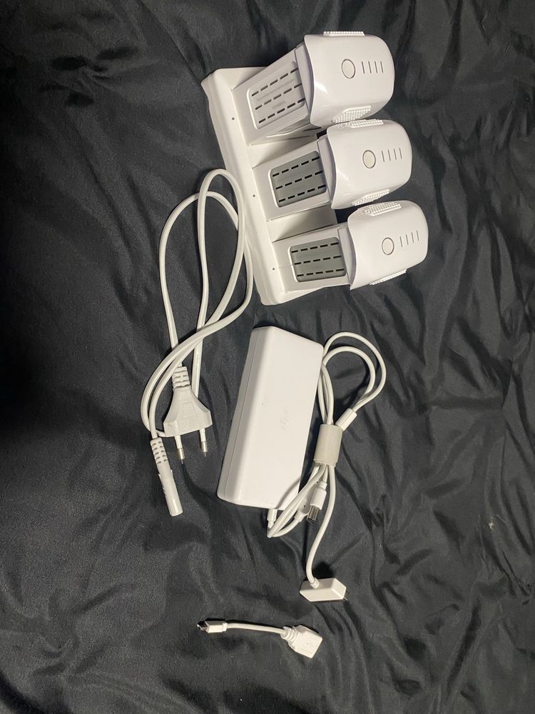 Dron DJI Phantom 4 Advanced Starter kit
