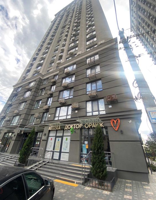 Фасад! торгове приміщення, Кам`янська 6, ЖК Метрополія, Позняки, ключі