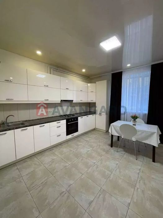 Сдам 2-х комн, ЖК Набережный Квартал, этаж 2/12, Современный ремонт!