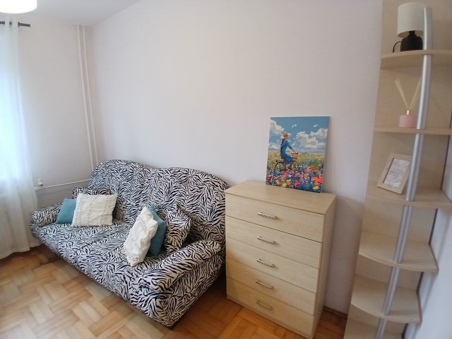 Pokój 1-osobowy, tylko 3 osoby w mieszkaniu, Morena