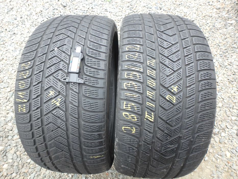 285/35r22 285/35/22 Pirelli Scorpion Winter Z/1022
