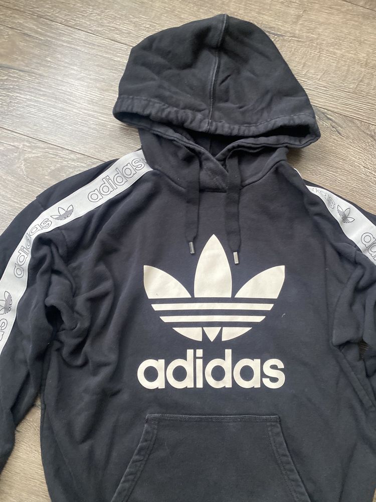 Худі Adidas на лампасах