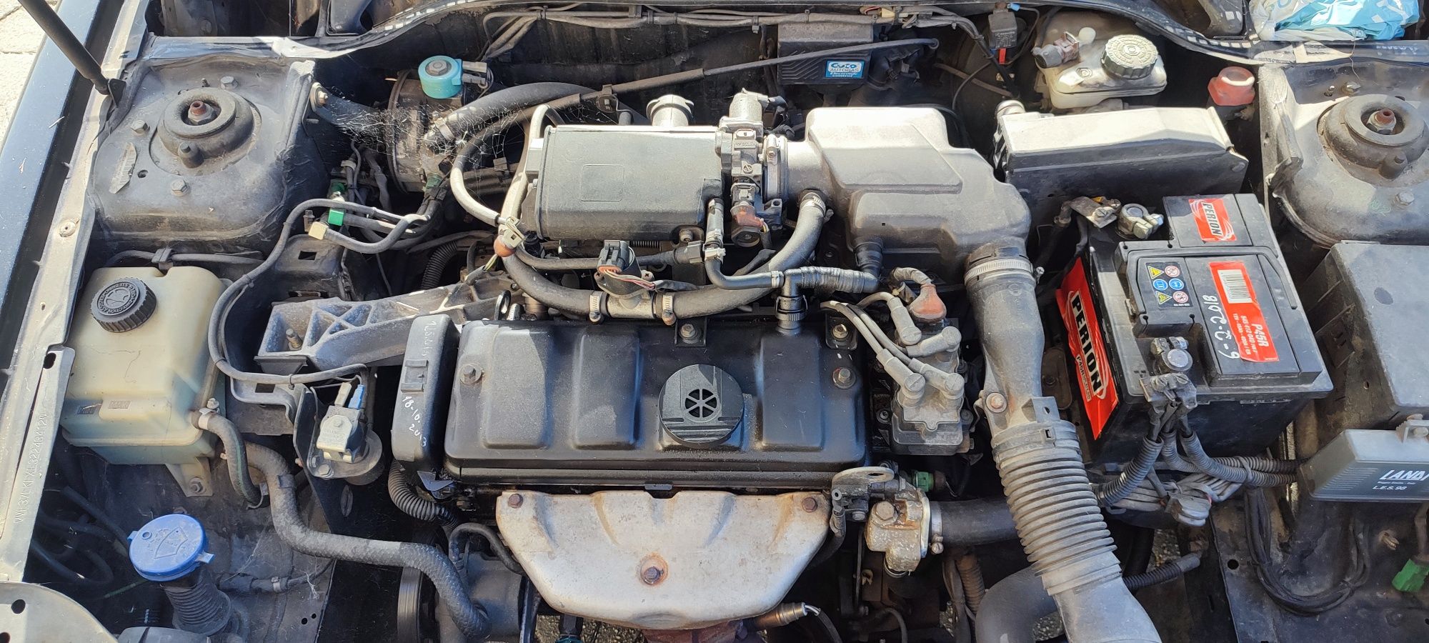Peugeot 306 a gasolina/GPL
Carro a funcionar mas com alguns afazeres a