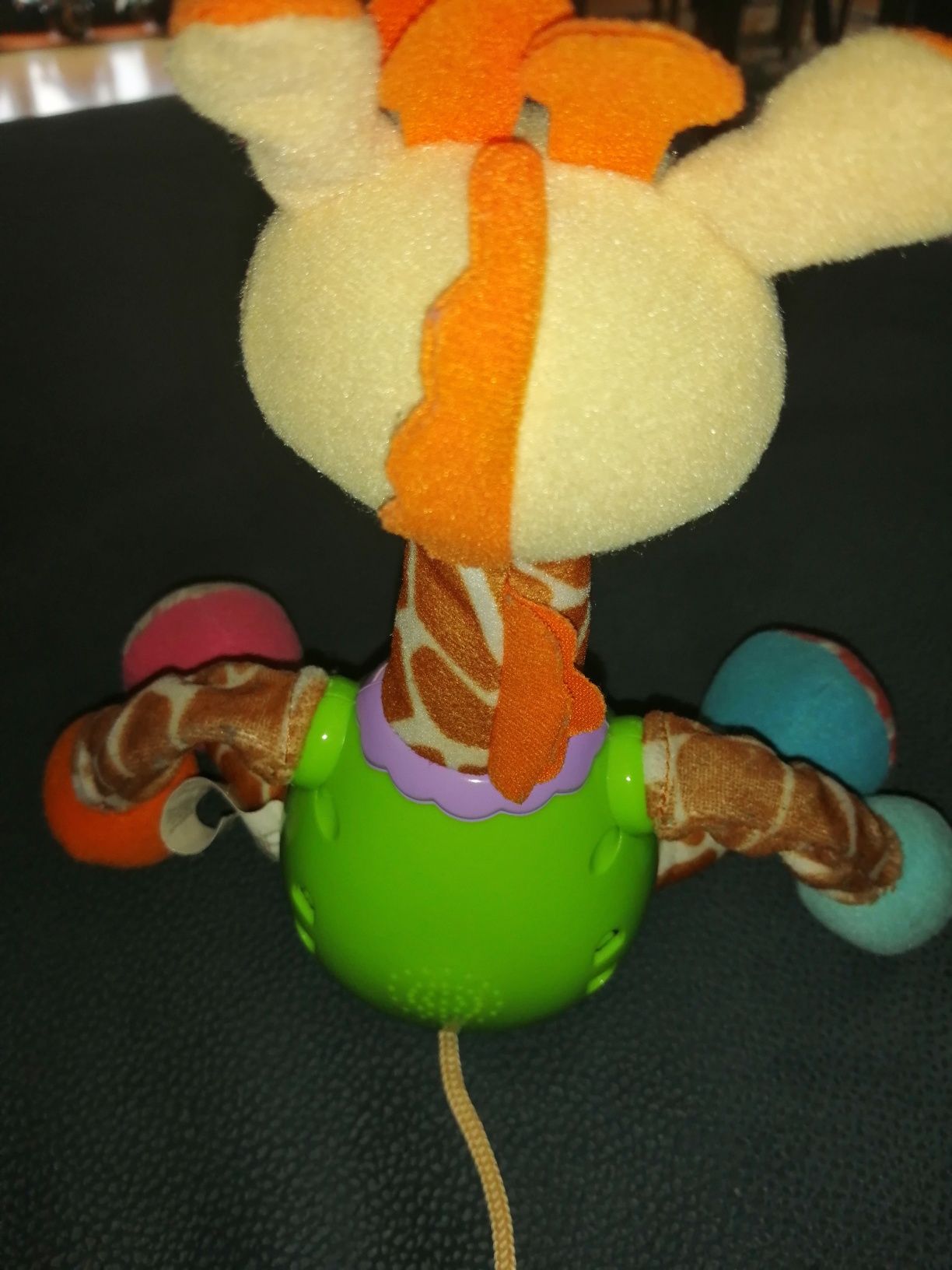 Brinquedo de bebé girafa com sons e música