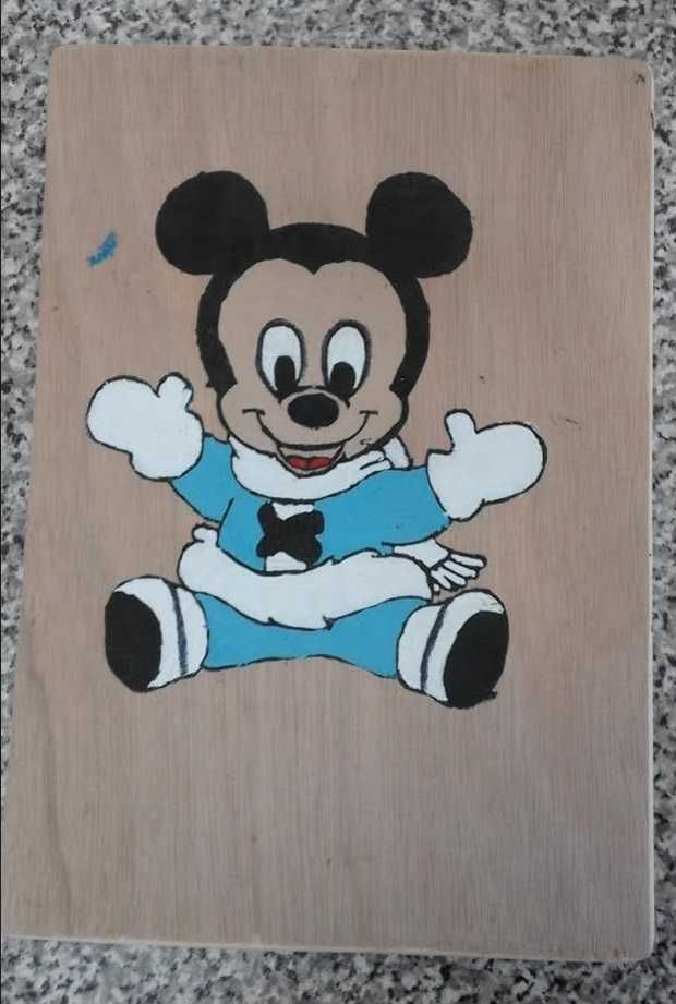 Tom & Jerry e outros quadros em madeira pintados á mão, ver fotos