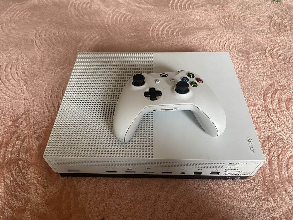 XBOX ONE S 1 TB stan igła