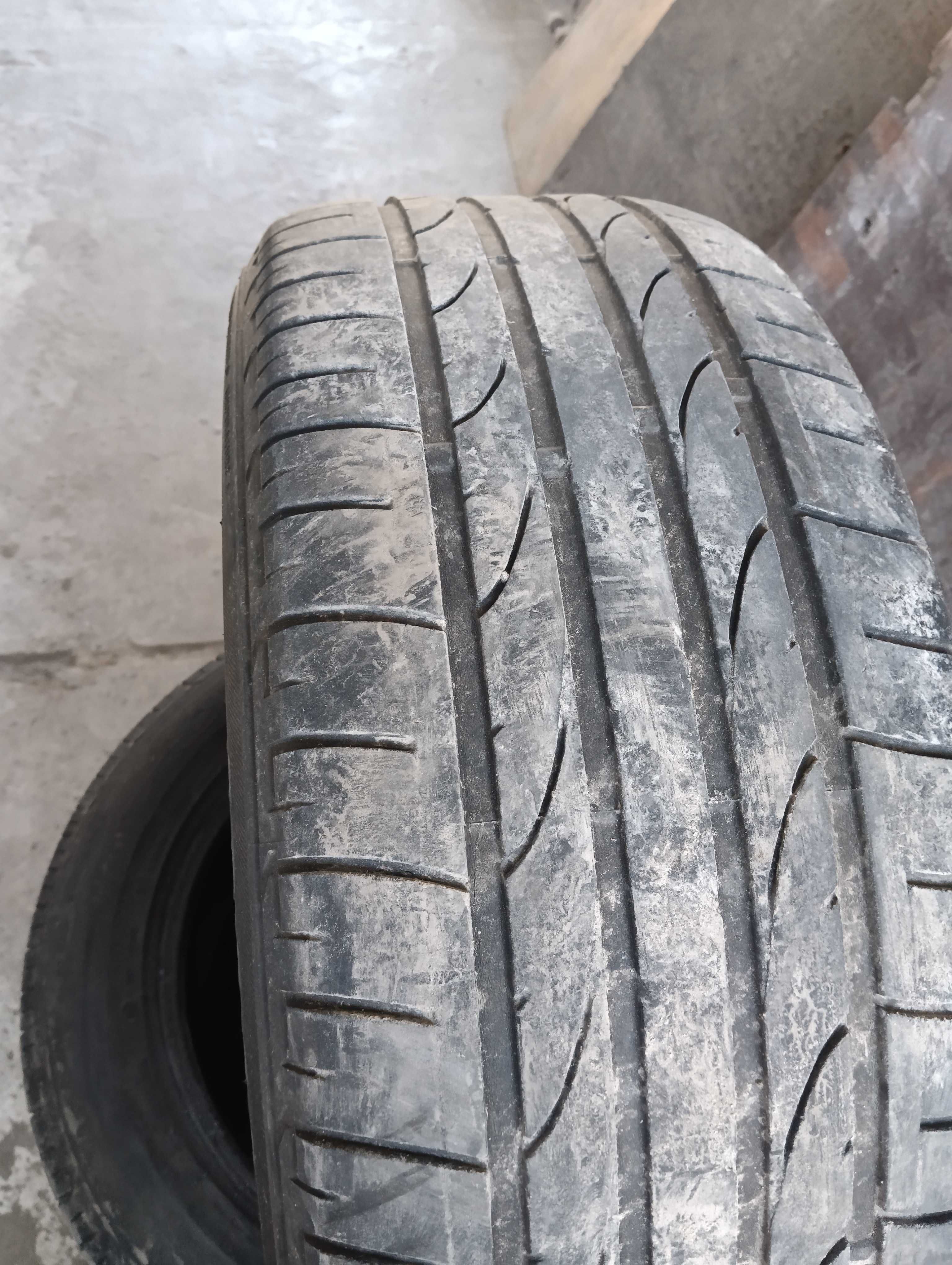 Літня резина 235/55 R17