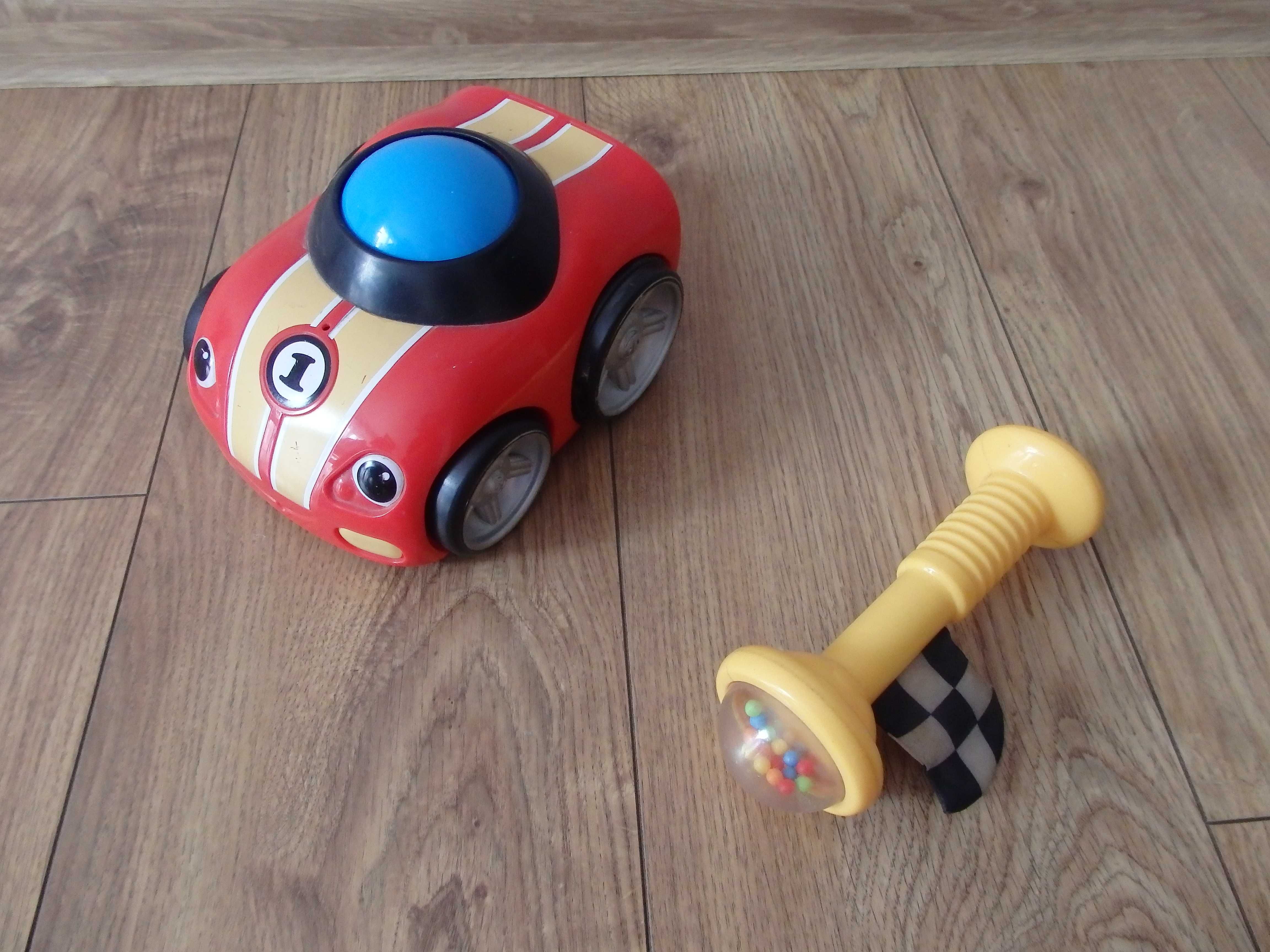 Wyścigówka  Fisher Price  sterowana grzechotką