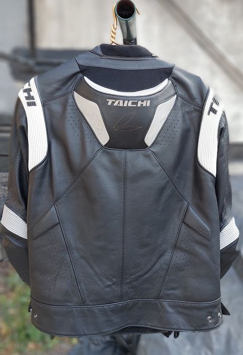 Продам мотокуртку RS Taichi