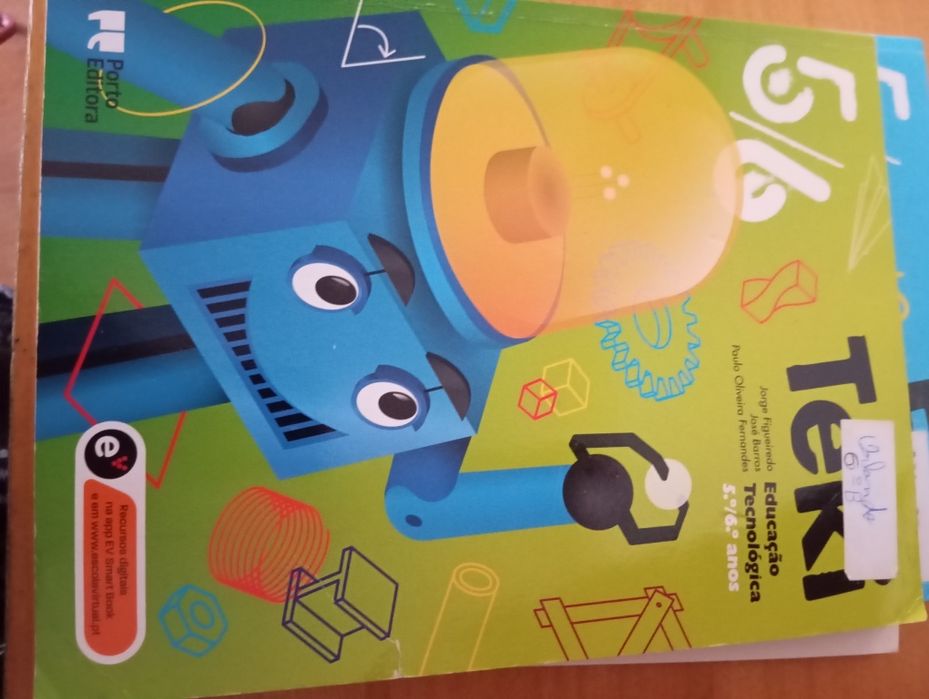 Livros escolares 5/6/7 anos