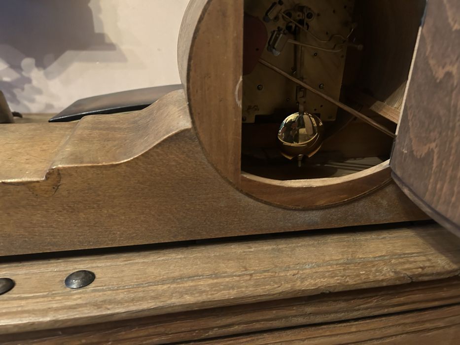 Stary zegat kominkowy