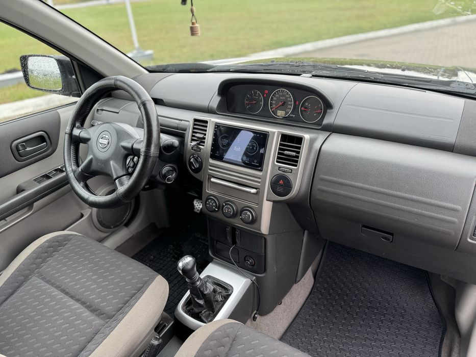 Nissan X-treil 2.2 tdi 100 kw 2004 рік