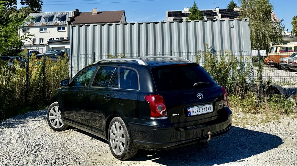 Toyota Avensis 2.0 D4D * Lift * Klima * Hak * 2009 * Alufelgi * Super