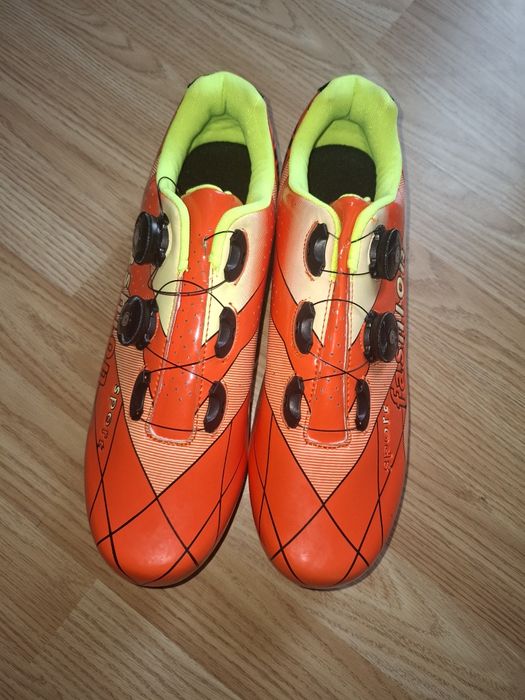 Sapatos de btt novos  número 45