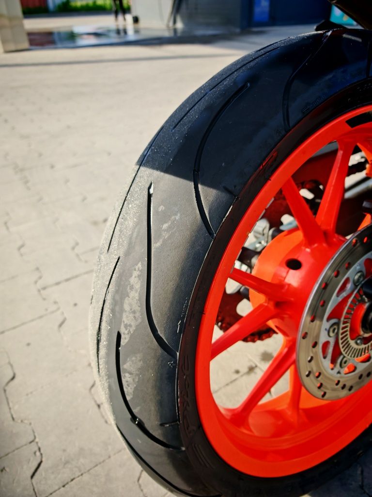 Мотоцикл KTM 390 Duke